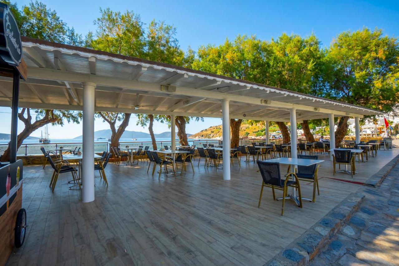 Azka Hotel Bodrum Bagian luar foto